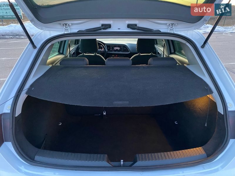 Хэтчбек SEAT Leon 2018 в Ровно