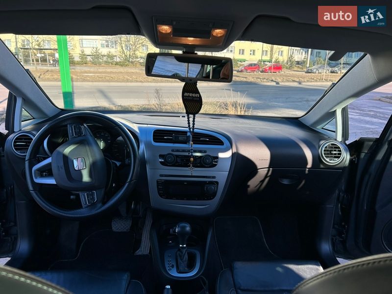 Хетчбек SEAT Leon 2010 в Вінниці