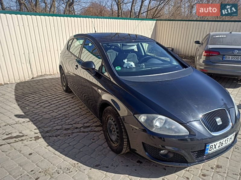 Хэтчбек SEAT Leon 2011 в Хмельницком
