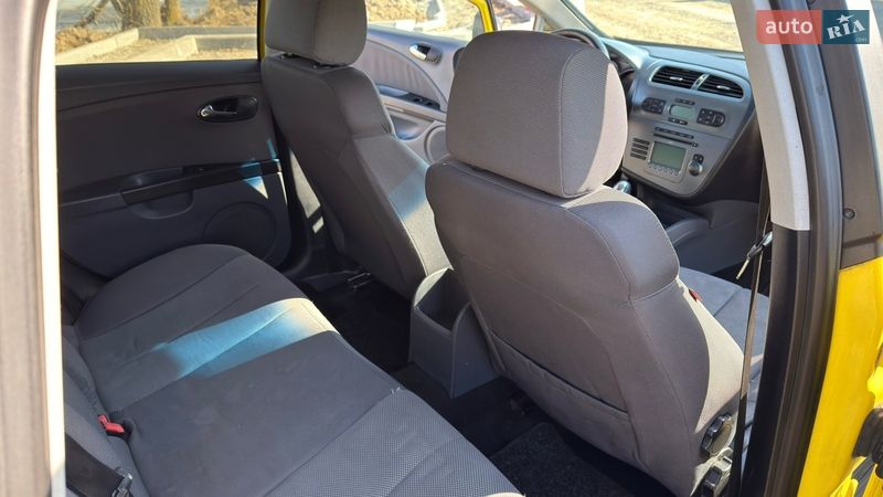 Хэтчбек SEAT Leon 2007 в Киеве