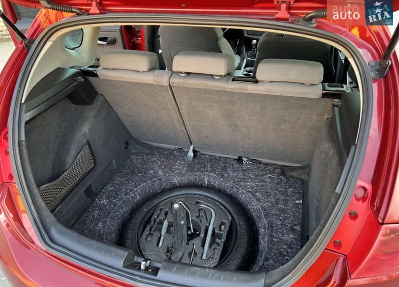 Хэтчбек SEAT Leon 2006 в Броварах