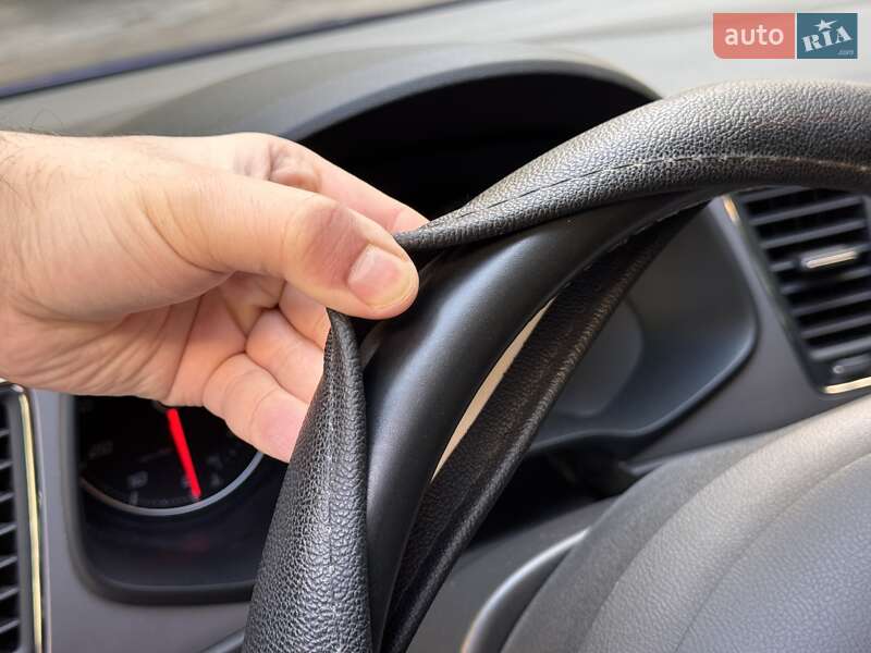 Хэтчбек SEAT Leon 2017 в Киеве