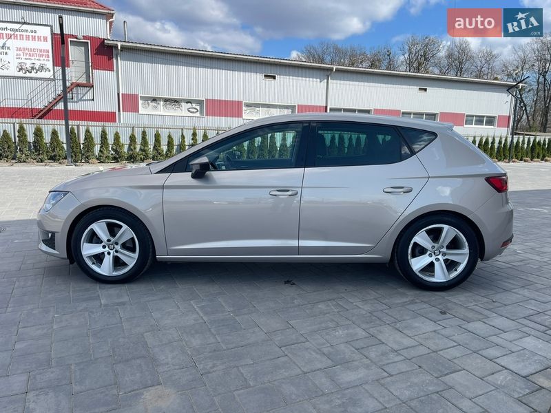 Хэтчбек SEAT Leon 2014 в Луцке