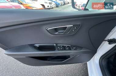 Хэтчбек SEAT Leon 2016 в Киеве