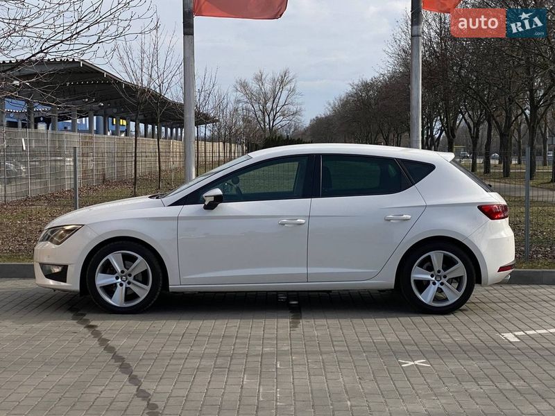 Хэтчбек SEAT Leon 2016 в Днепре