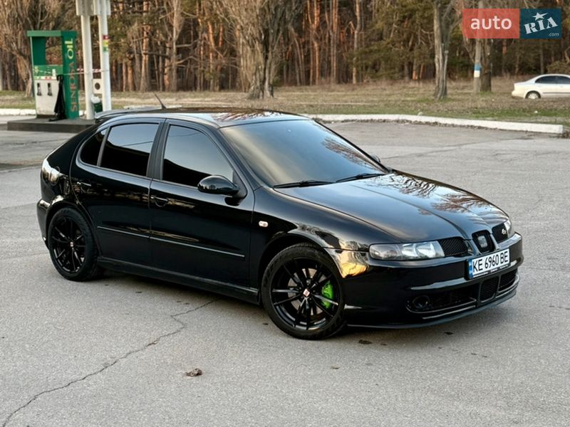 Хэтчбек SEAT Leon 2004 в Днепре