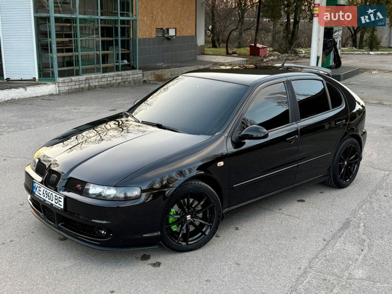 Хэтчбек SEAT Leon 2004 в Днепре