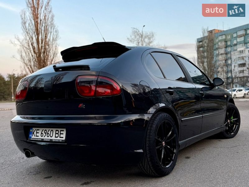 Хэтчбек SEAT Leon 2004 в Днепре