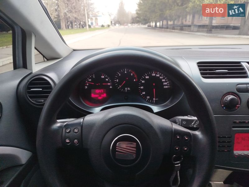 Хетчбек SEAT Leon 2007 в Жовтих Водах