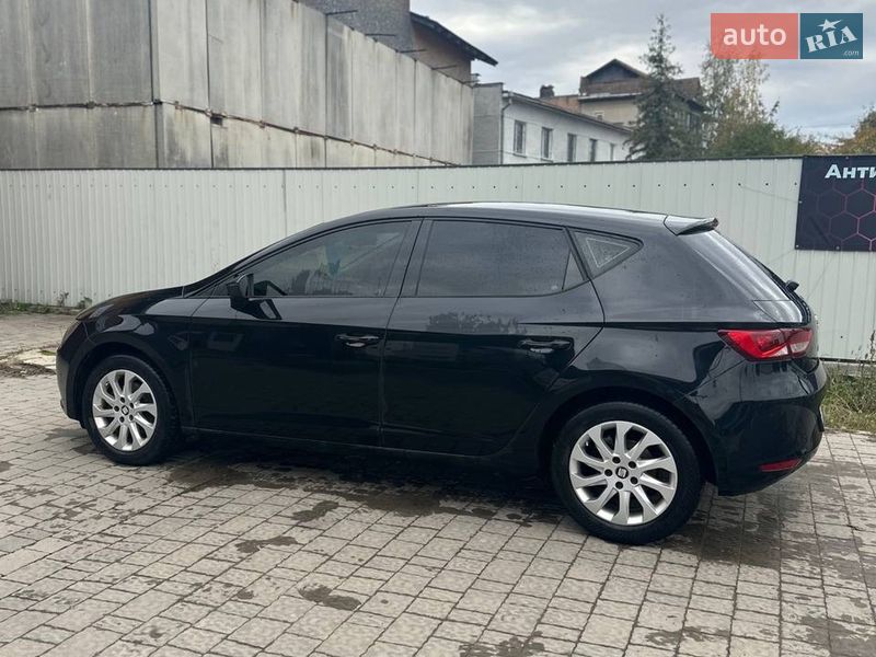 Хэтчбек SEAT Leon 2013 в Черкассах