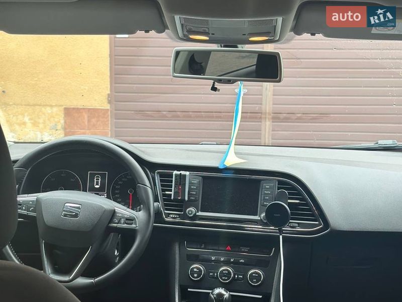 Хэтчбек SEAT Leon 2013 в Ивано-Франковске