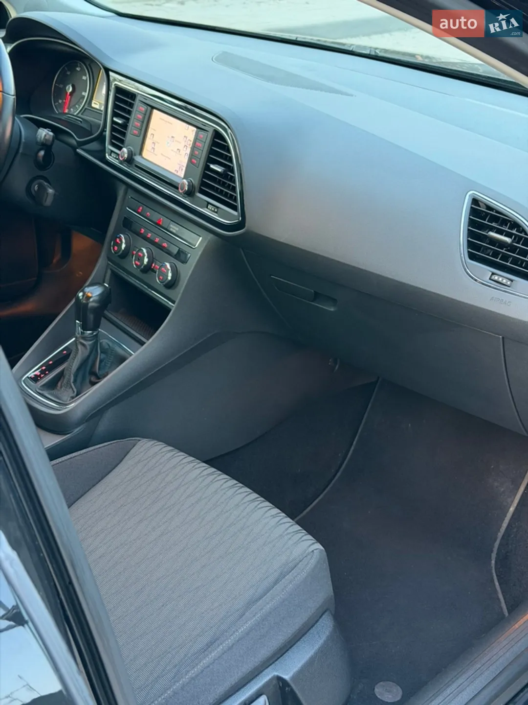 2014 SEAT Leon - мініатюра 11