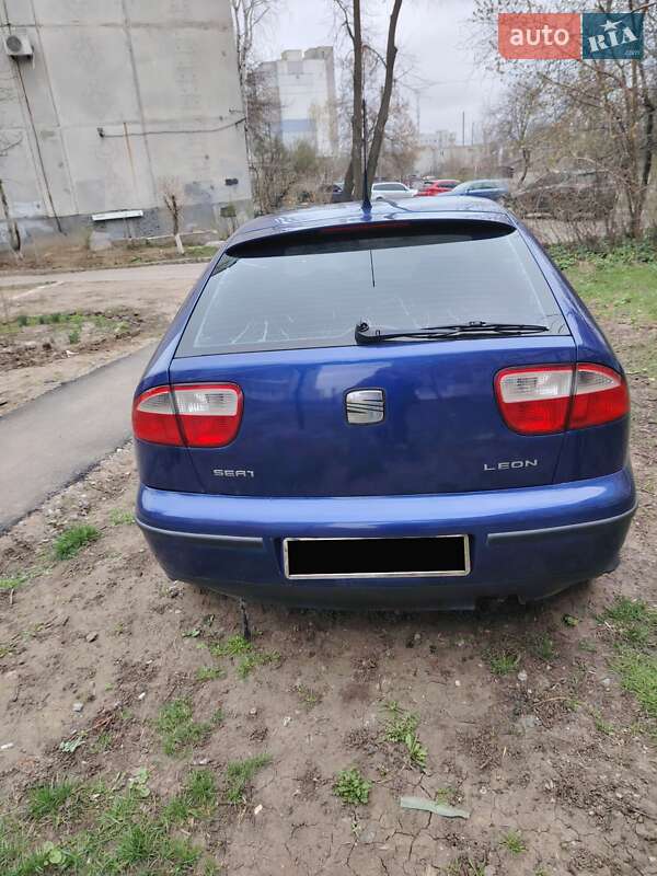 Хетчбек SEAT Leon 2003 в Павлограді