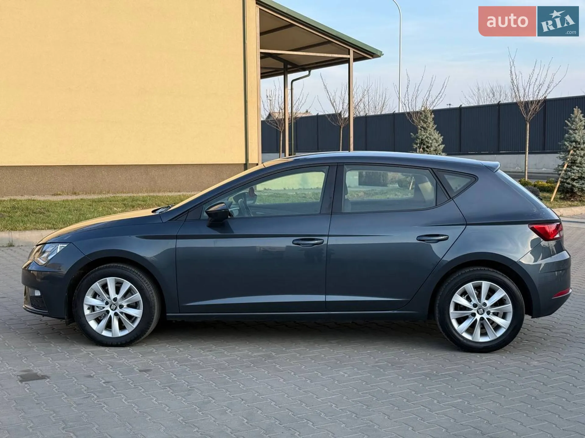 2020 SEAT Leon - мініатюра 9