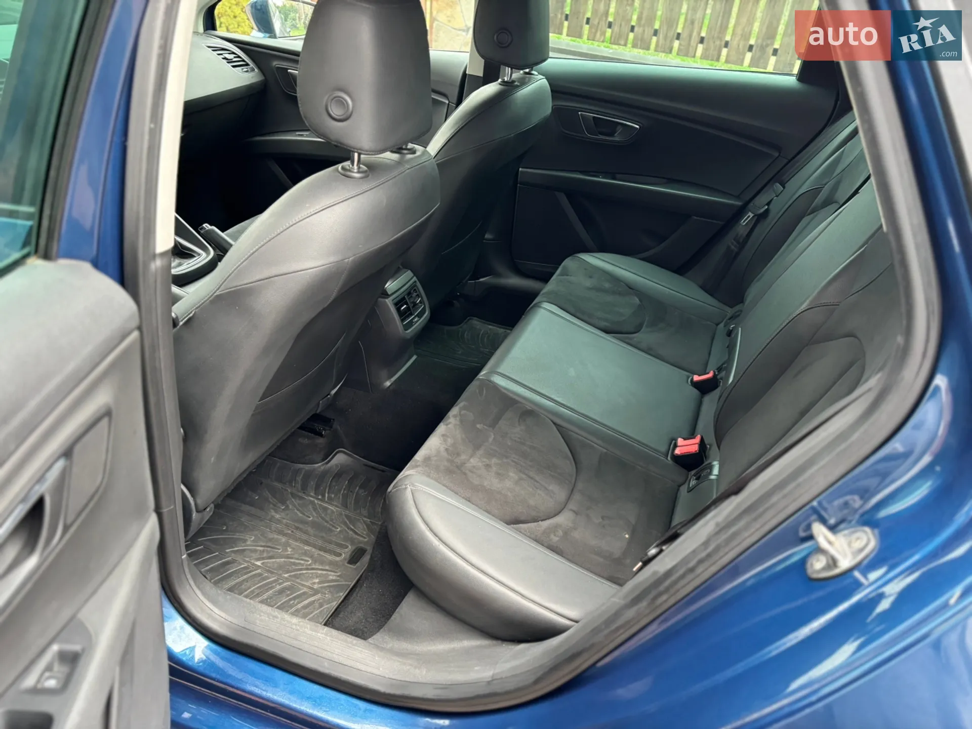 2014 SEAT Leon - мініатюра 12