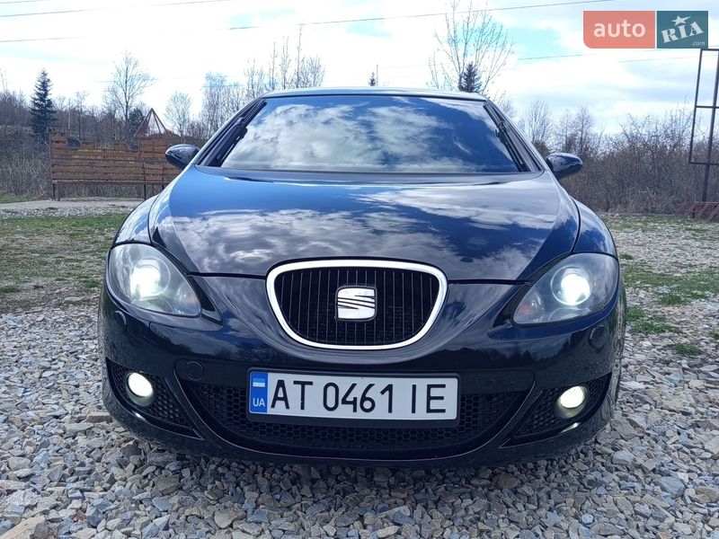 Хэтчбек SEAT Leon 2006 в Богородчанах