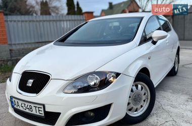 Хетчбек SEAT Leon 2011 в Вишневому