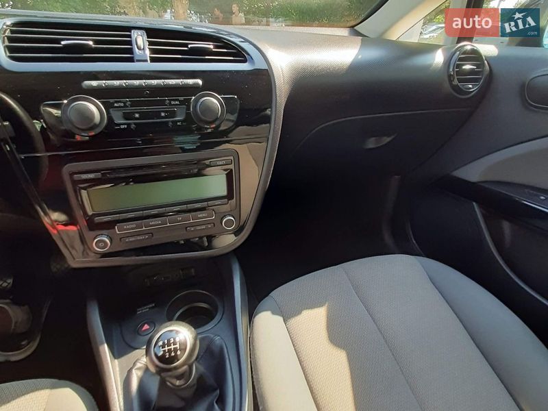 Хетчбек SEAT Leon 2010 в Одесі фото 2 Хетчбек SEAT Leon 2010 в Одесі