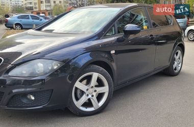 Хэтчбек SEAT Leon 2011 в Киеве