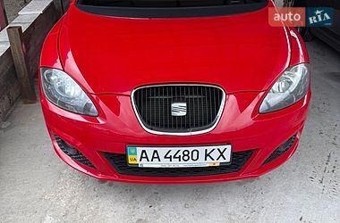 Хэтчбек SEAT Leon 2011 в Киеве