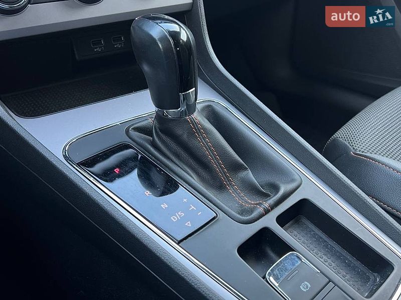Универсал SEAT Leon 2019 в Киеве