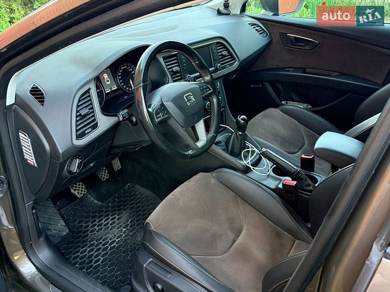 Универсал SEAT Leon 2016 в Киеве