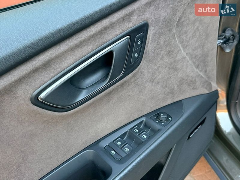 Универсал SEAT Leon 2016 в Киеве