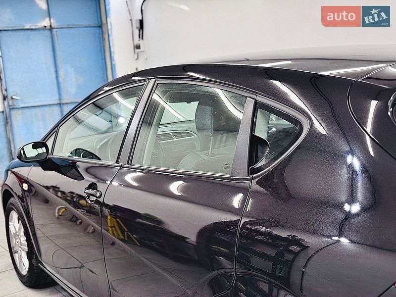 Хэтчбек SEAT Leon 2006 в Стрые