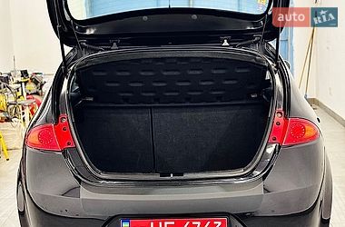 Хэтчбек SEAT Leon 2006 в Стрые