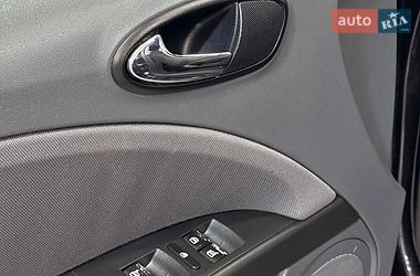 Хэтчбек SEAT Leon 2006 в Стрые