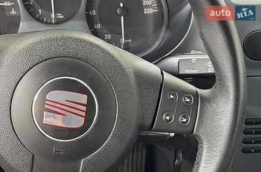 Хэтчбек SEAT Leon 2006 в Стрые