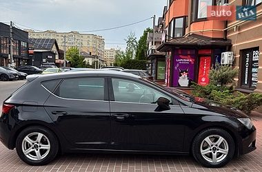 Хэтчбек SEAT Leon 2014 в Киеве