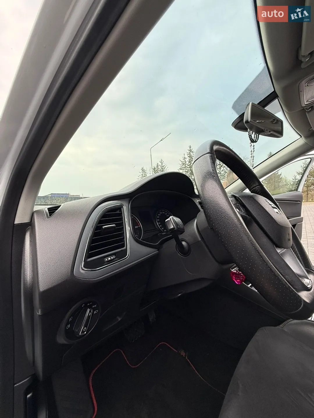 2015 SEAT Leon - мініатюра 31