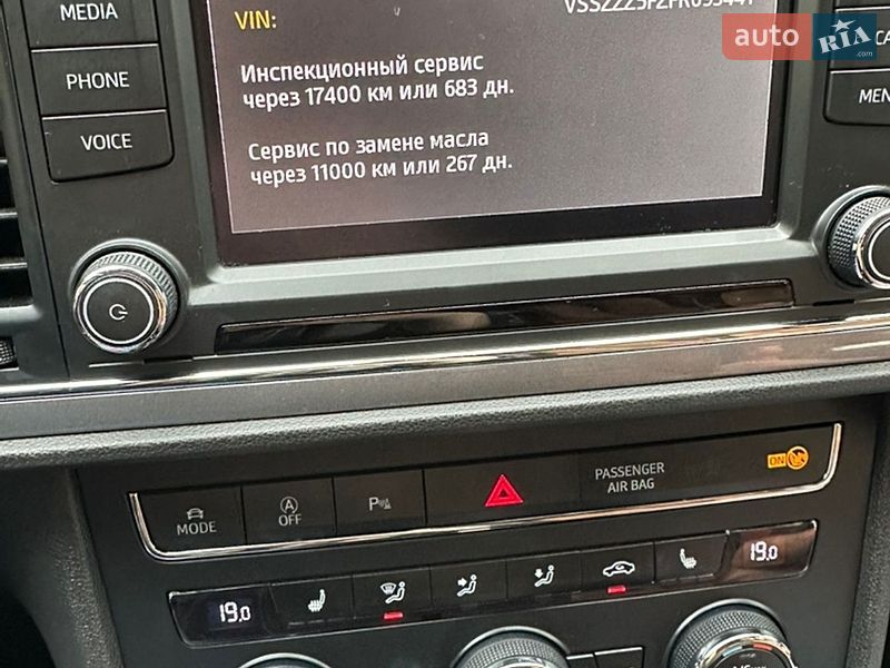 Хэтчбек SEAT Leon 2015 в Самборе