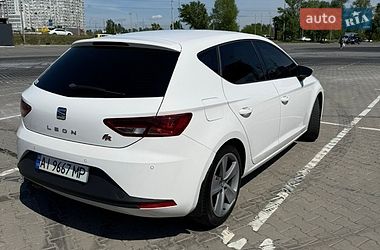 Хэтчбек SEAT Leon 2015 в Киеве