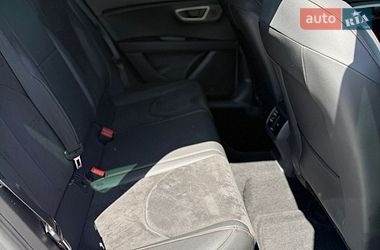 Хэтчбек SEAT Leon 2015 в Киеве