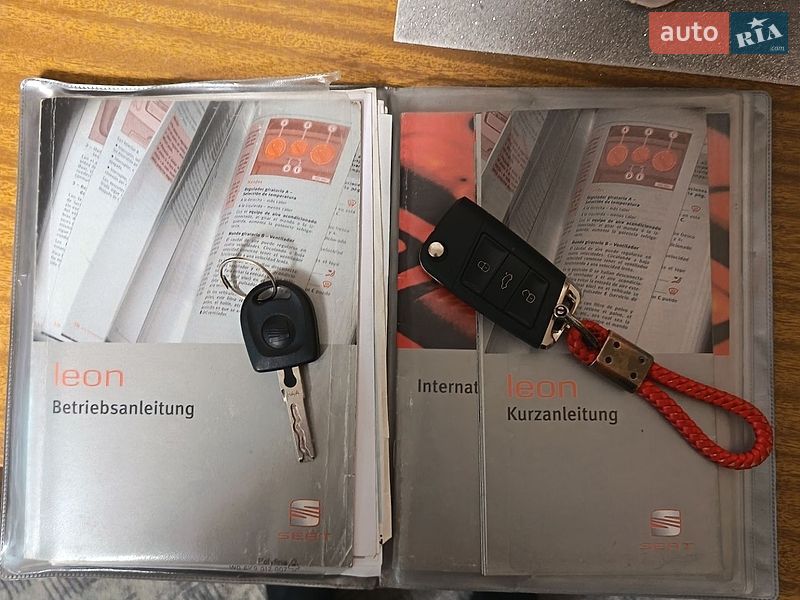 Хэтчбек SEAT Leon 2005 в Харькове