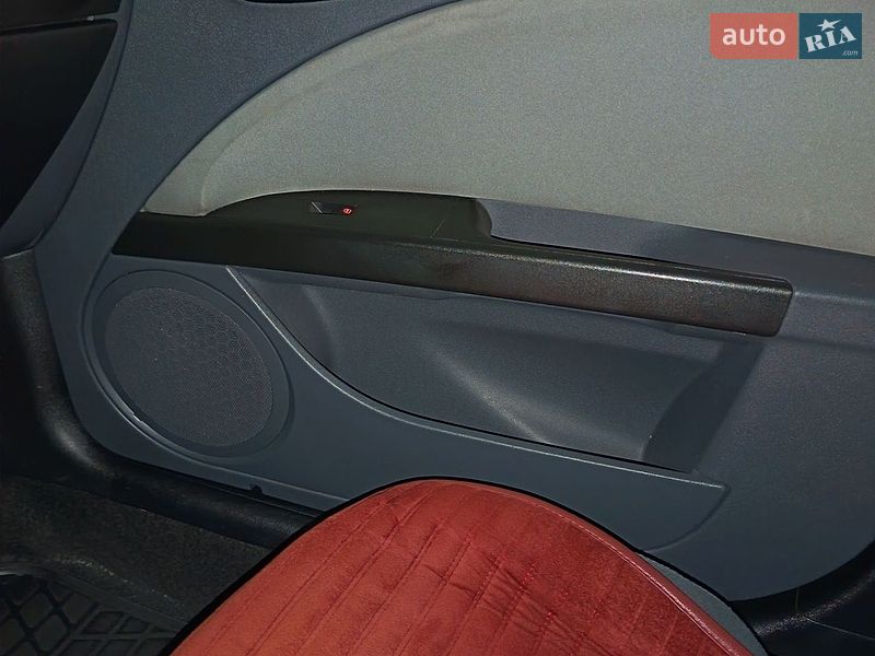 Хэтчбек SEAT Leon 2005 в Харькове