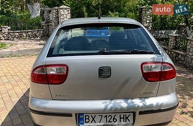 Хэтчбек SEAT Leon 2001 в Волочиске