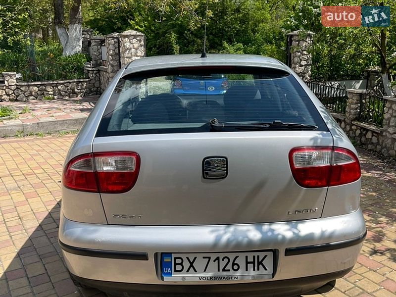 Хэтчбек SEAT Leon 2001 в Волочиске
