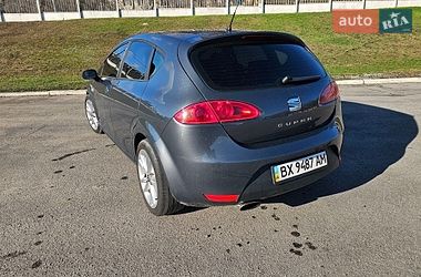 Хэтчбек SEAT Leon 2007 в Обухове