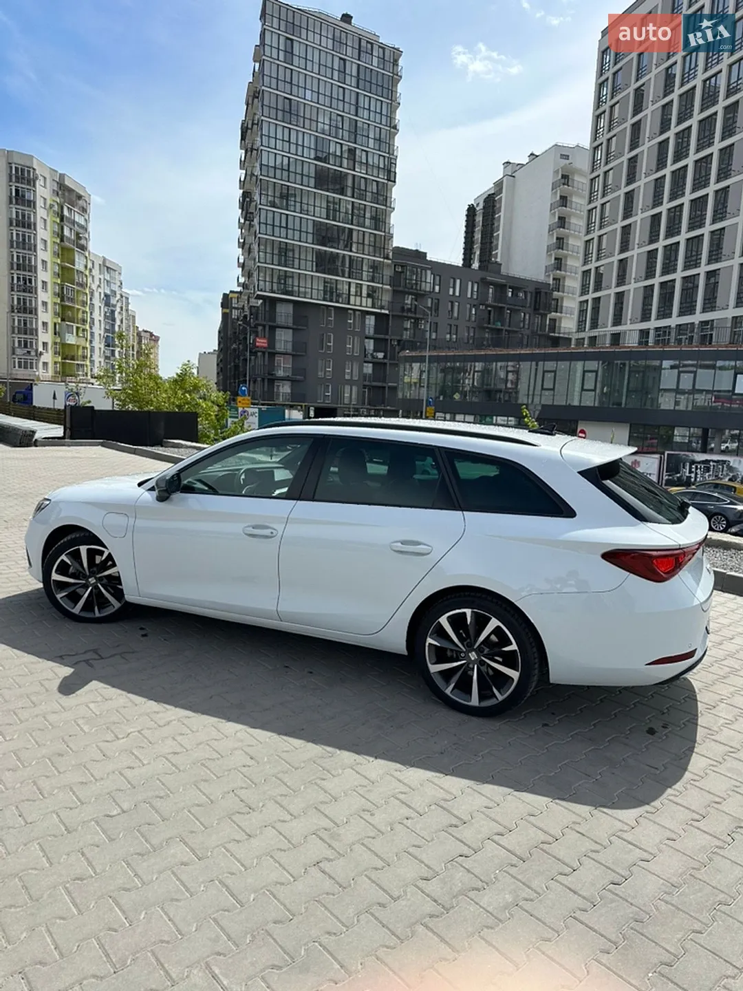 2021 SEAT Leon - мініатюра 4
