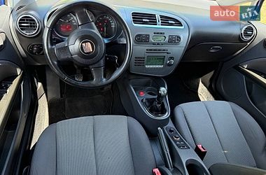Хэтчбек SEAT Leon 2006 в Кропивницком