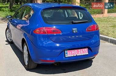 Хэтчбек SEAT Leon 2006 в Кропивницком