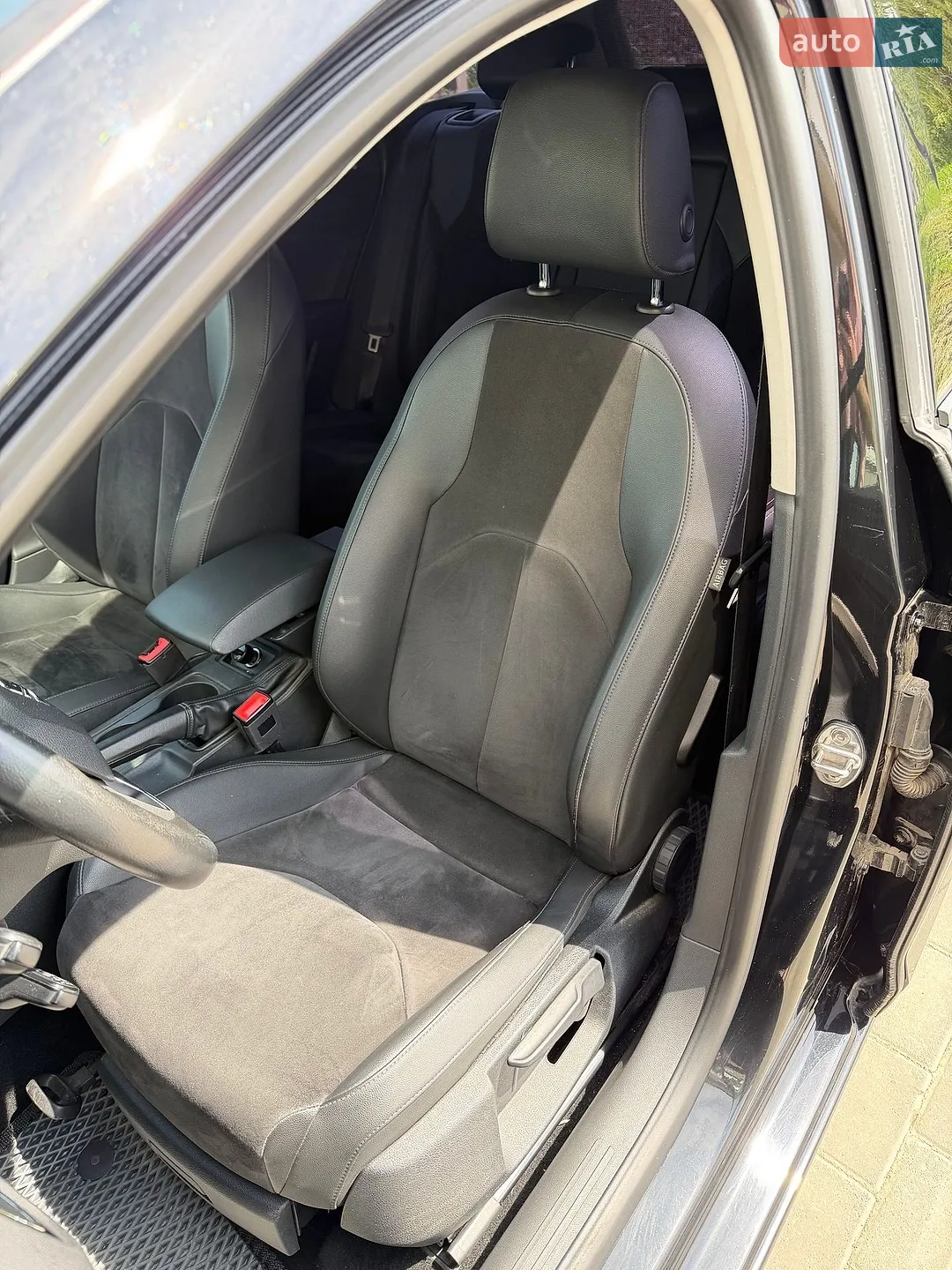 2015 SEAT Leon - мініатюра 12