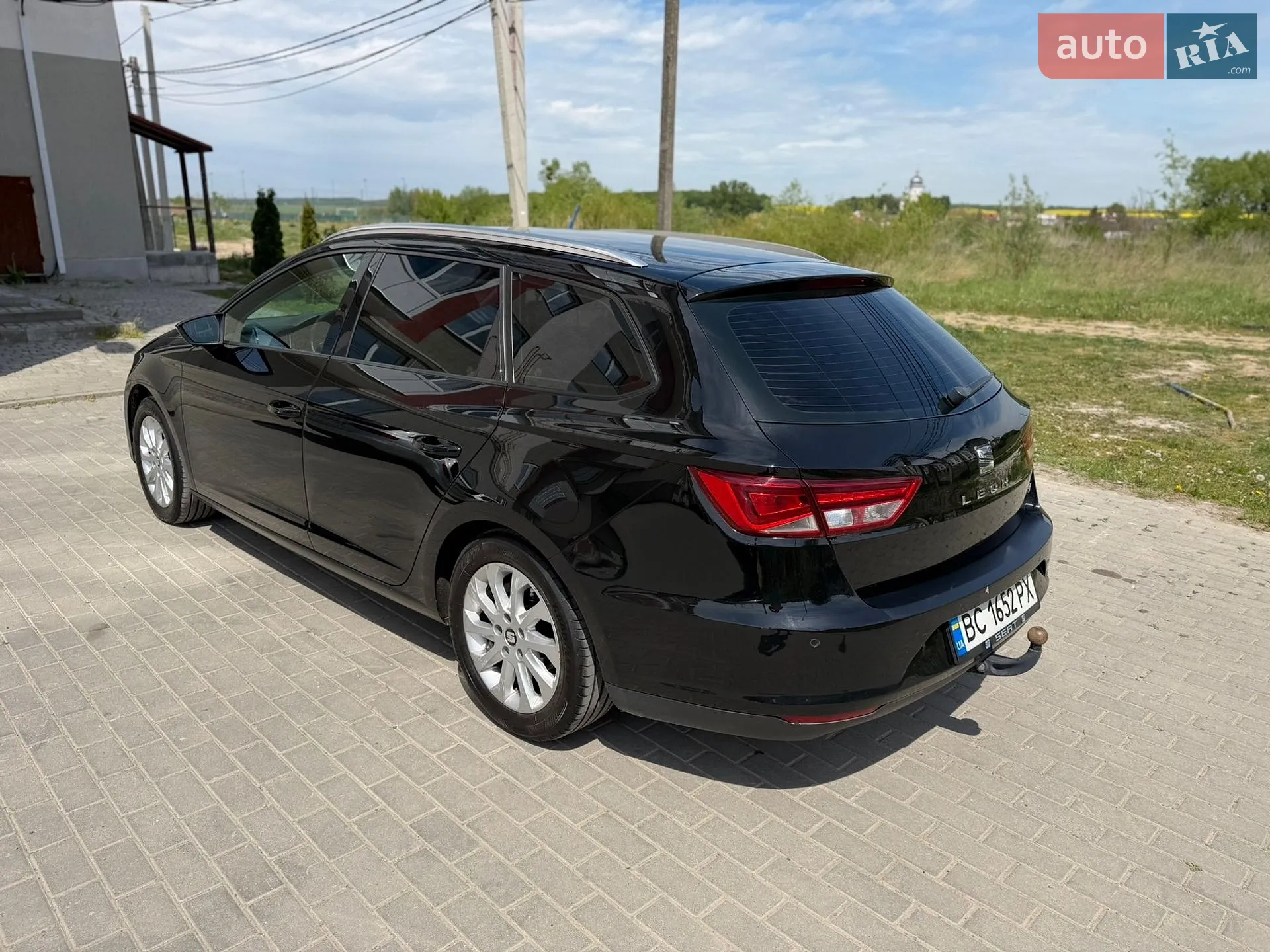 2015 SEAT Leon - мініатюра 4