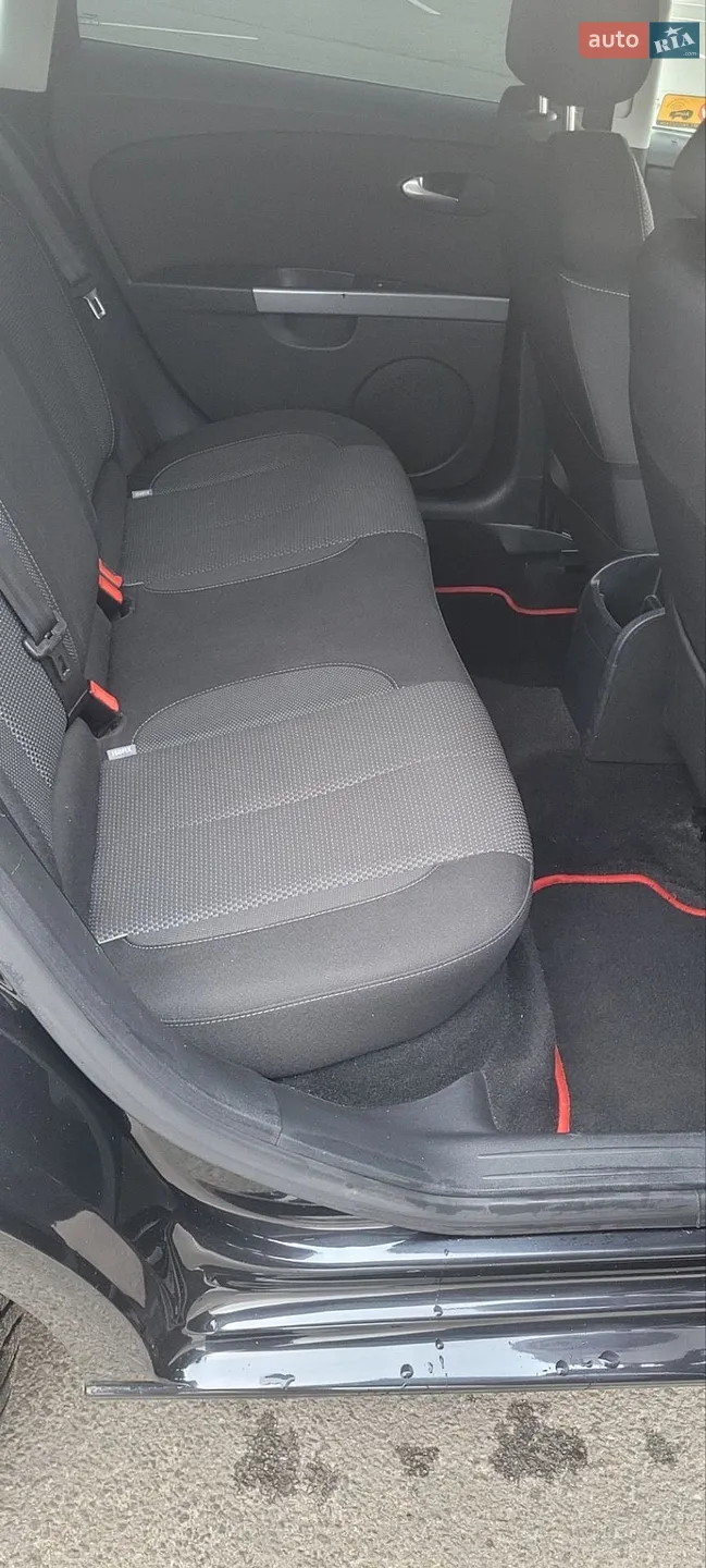 2011 SEAT Leon - мініатюра 14