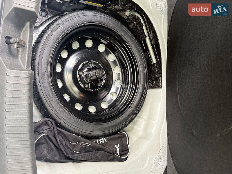 Хетчбек SEAT Leon 2014 в Києві фото 8 Хетчбек SEAT Leon 2014 в Києві