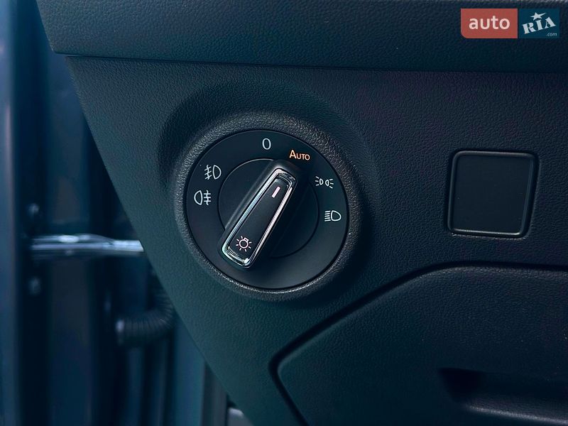 Універсал SEAT Leon 2015 в Кам'янському