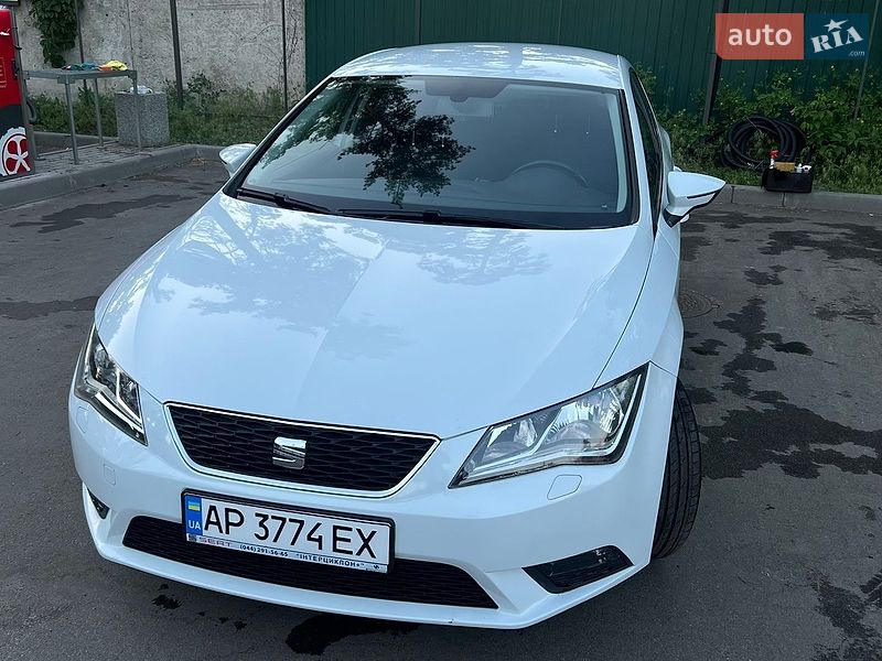 Хетчбек SEAT Leon 2013 в Києві
